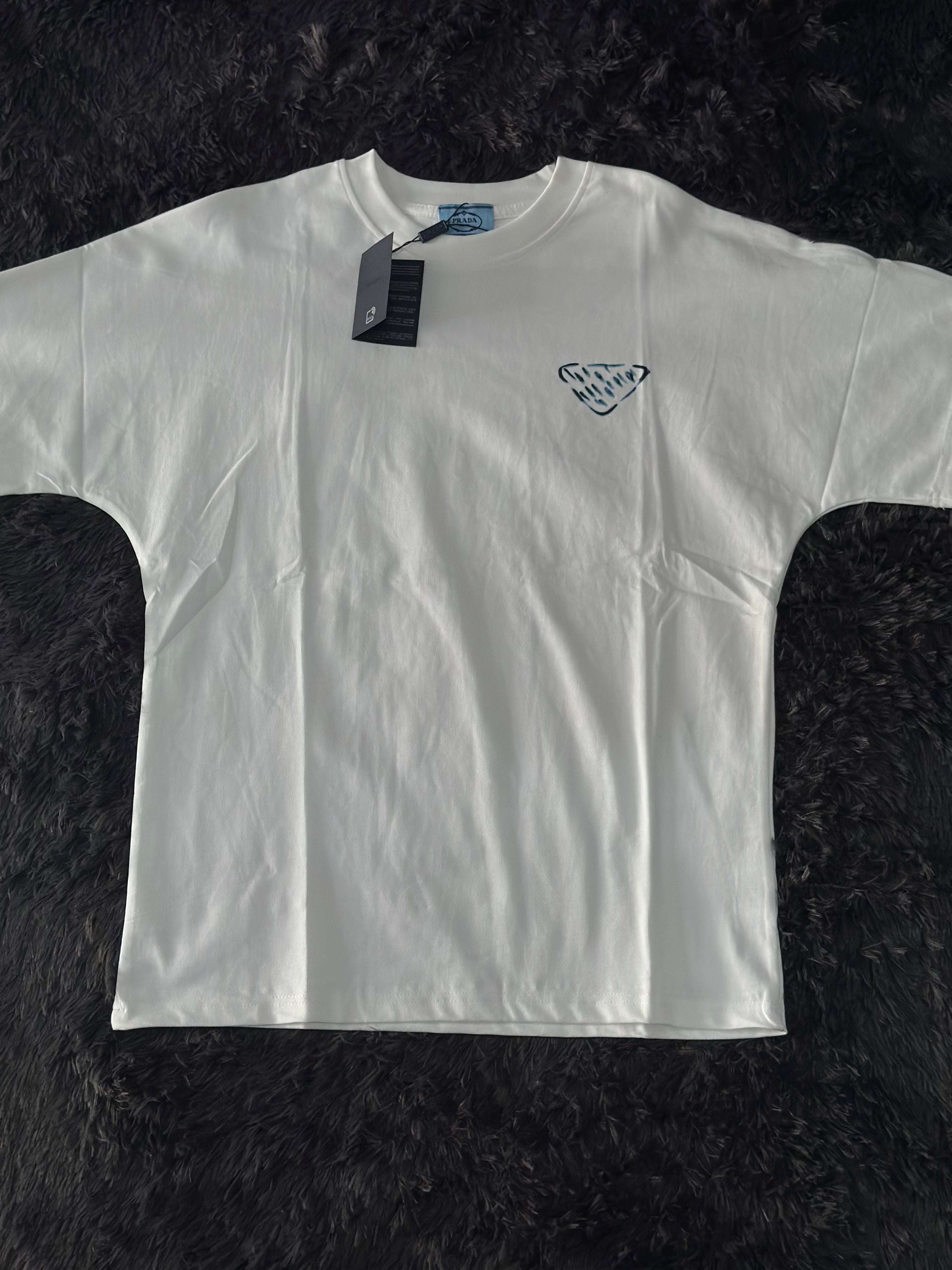 Playera Oversize Prada