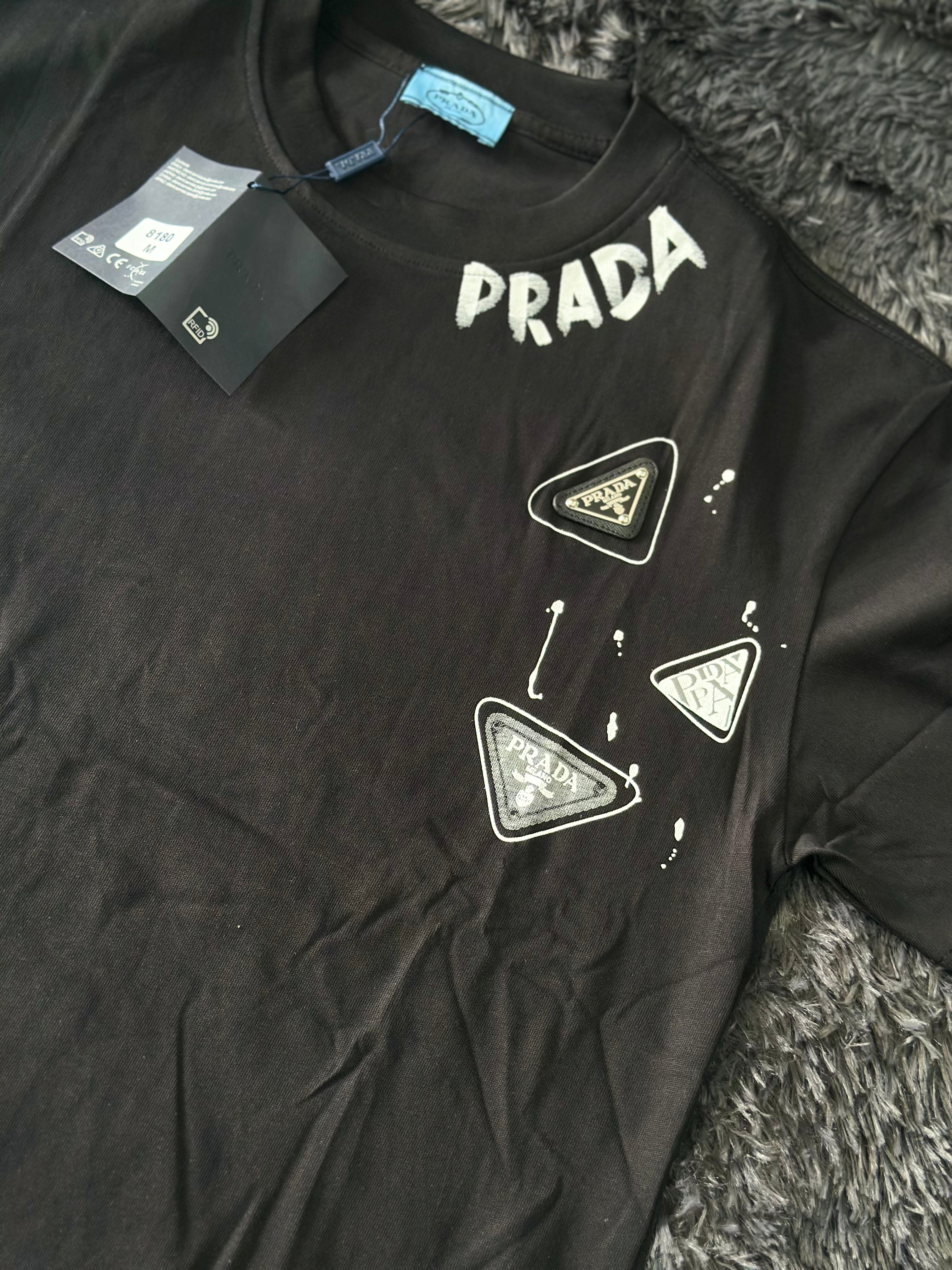 Playera Oversize Prada